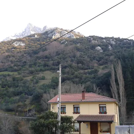 Vivienda El Desfiladero Hébergement de vacances Lebena